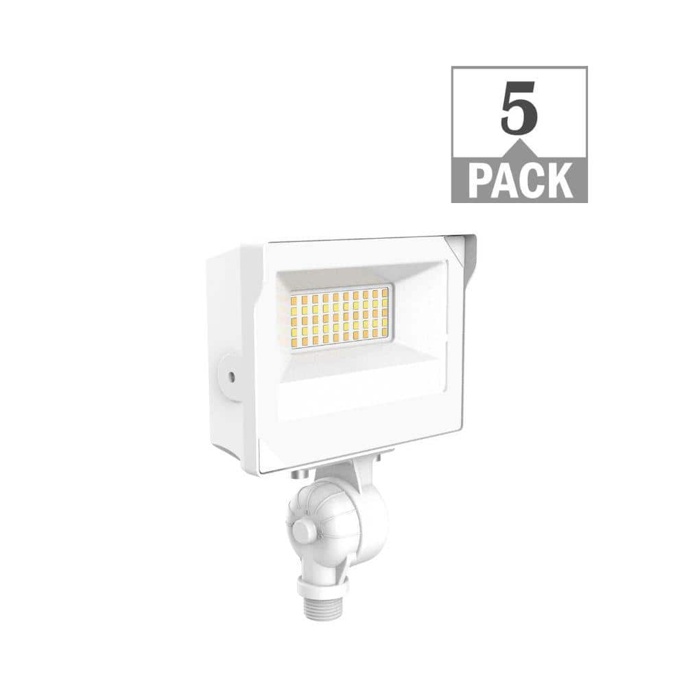 ETI LIGHTING 50-Watt Equivalent 2000 LumensWhite Integrated LED Flood Light Adjustable CCT and Photocell (5-Pack)