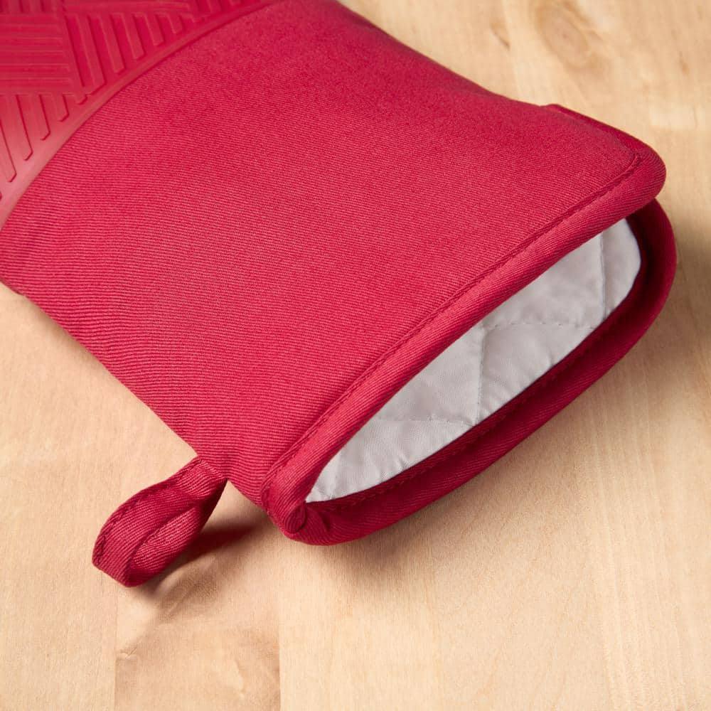Red Basketweave Soft Silicone Oven Mitt 2-Pack Set