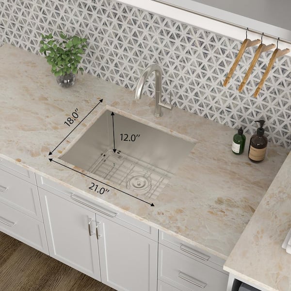 https://images.thdstatic.com/productImages/c3e8d9cf-f225-4fc6-8af0-f56cb108bb9d/svn/stainless-steel-brushed-lordear-utility-sinks-hkyi8-pi-fa_600.jpg