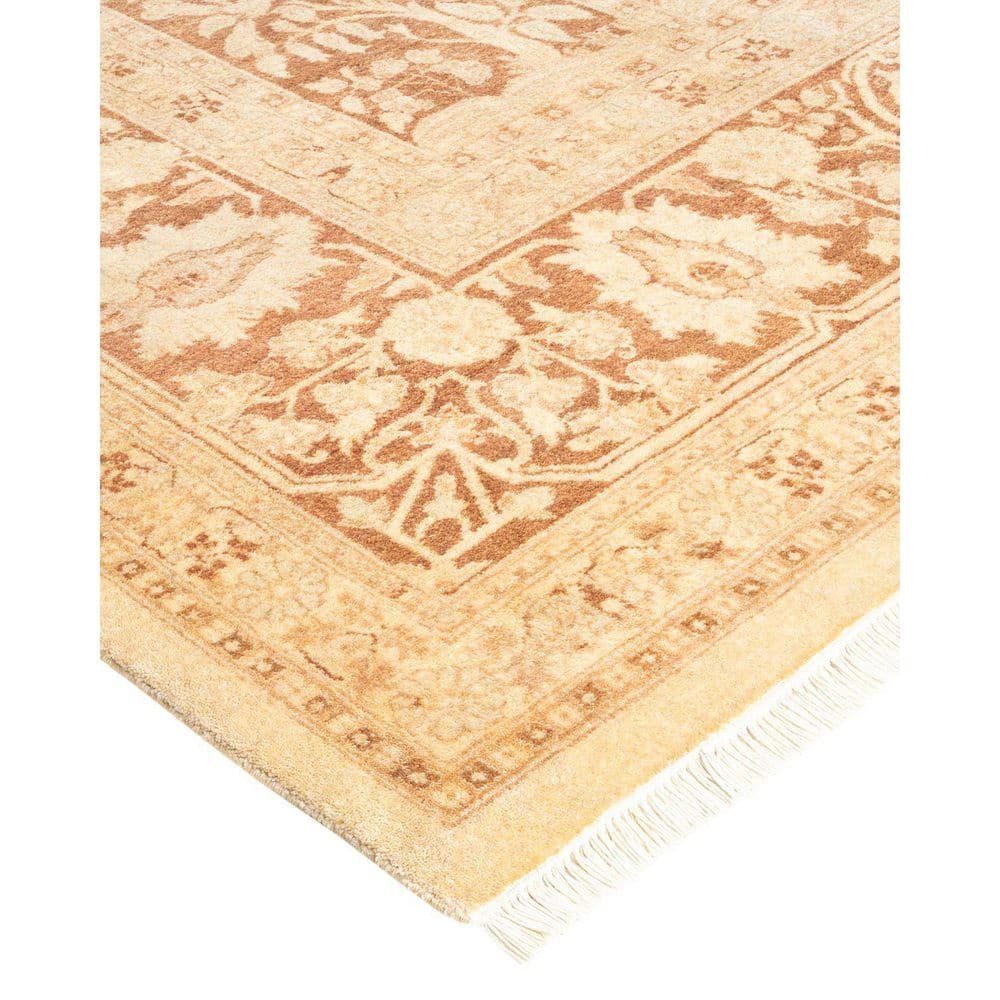 Ivory Elegance 8' x 10' Hand-Knotted Wool Oriental Area Rug