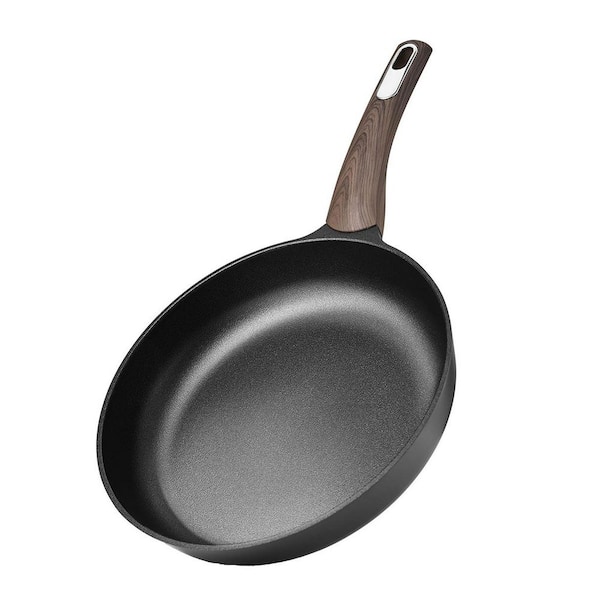 1.5 qt. 8 in. Nonstick Frying Pan Cast Aluminum Super Nonstick Egg Skillet Induction Compatible Saute Pan 1 Piece