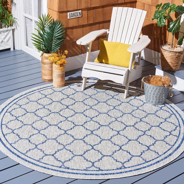 Courtyard Gray/Navy 7 ft. Round Border Quatrefoil Indoor/Outdoor Area Rug