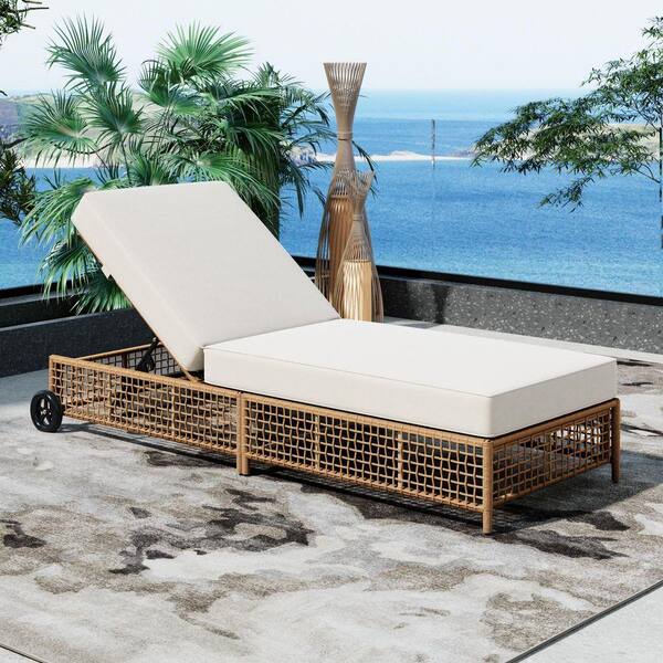 Natural Wicker Outdoor Lounge Chair, Patio Chaise Lounge with 5