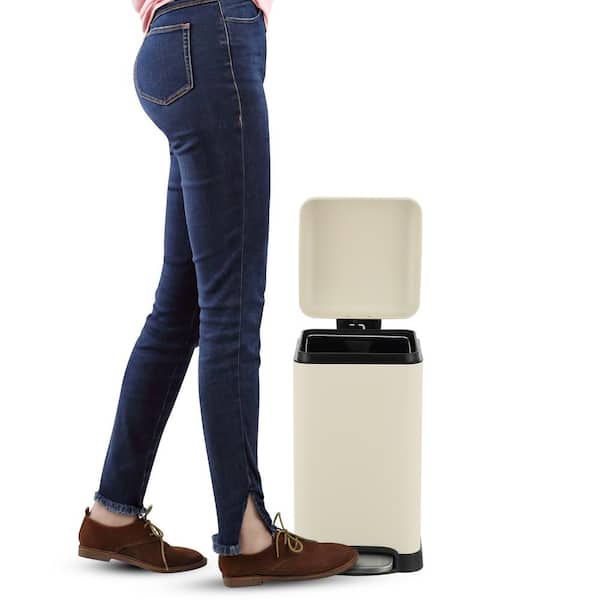 happimess Betty Retro Mini 3.2-Gal. Step-Open Trash Can happimess Betty Retro Mini 3.2-Gal. Step-Open Trash Can