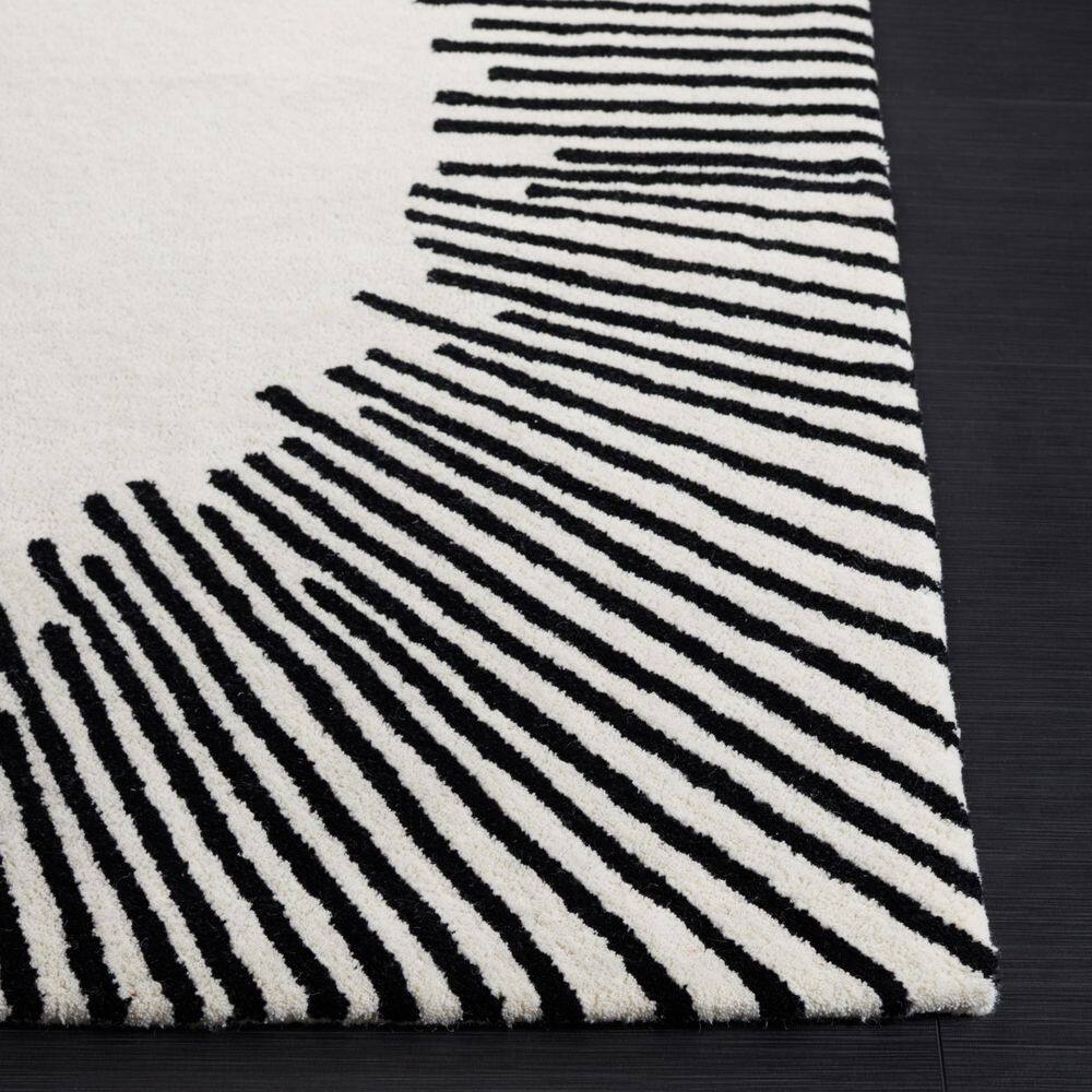 Ivory and Black Rectangular Wool Tufted Area Rug 8' x 10'