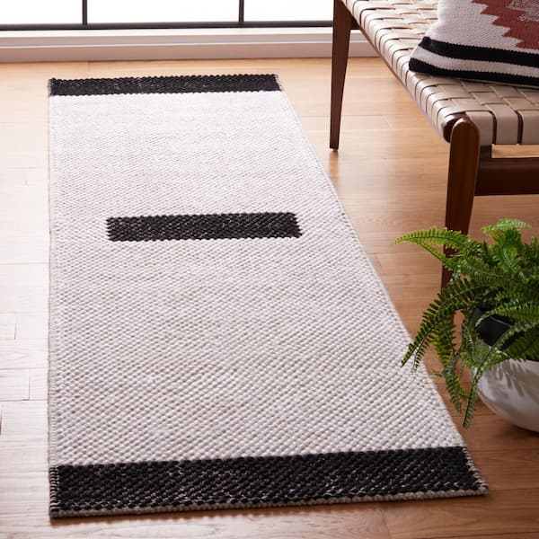 Natura 2 ft. x 8 ft. Ivory/Black Geometric Border Runner Rug