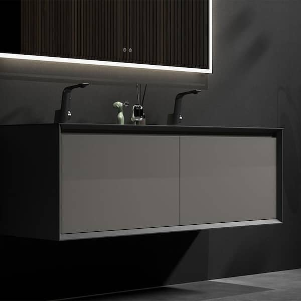 https://images.thdstatic.com/productImages/c4214b6f-4939-448b-9583-f9f2804b6578/svn/inster-bathroom-vanities-with-tops-hdbhu020e60f-31_600.jpg