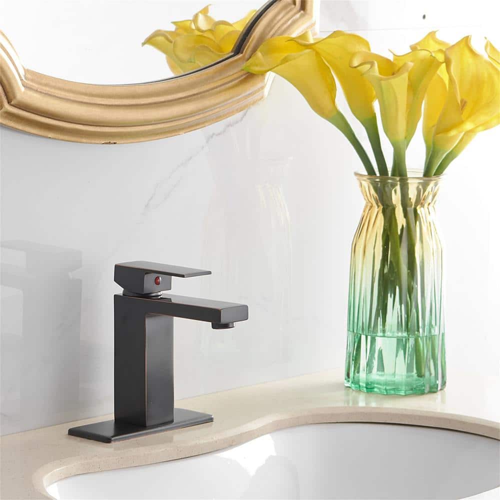 Oil Rubbed Bronze Single Handle Bathroom Faucet with Deckplate