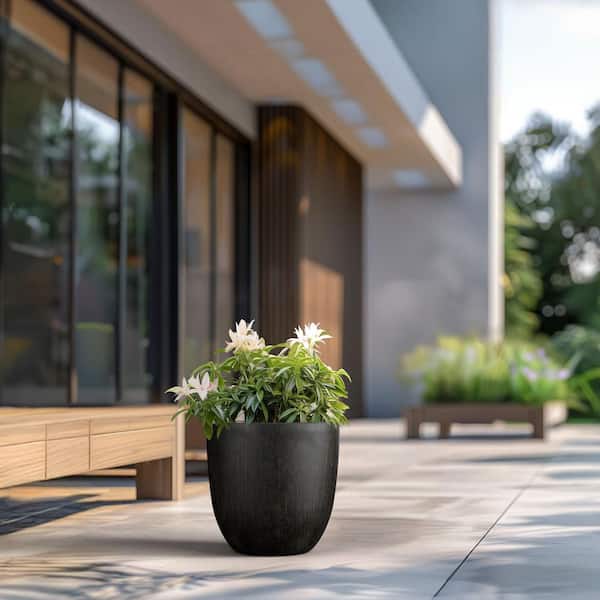 Morrava 18 in. Large Bronzed Black Concrete Round Planter / Pot