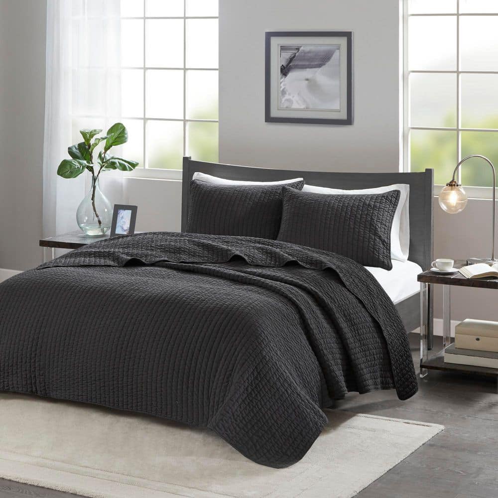 Cozy Farmhouse Black Microfiber Twin Quilt Set with Reversible Design