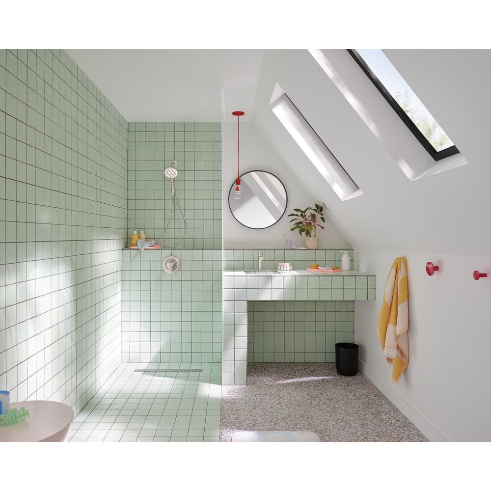 Verso Brushed Nickel Handheld Shower with Magnetix Docking