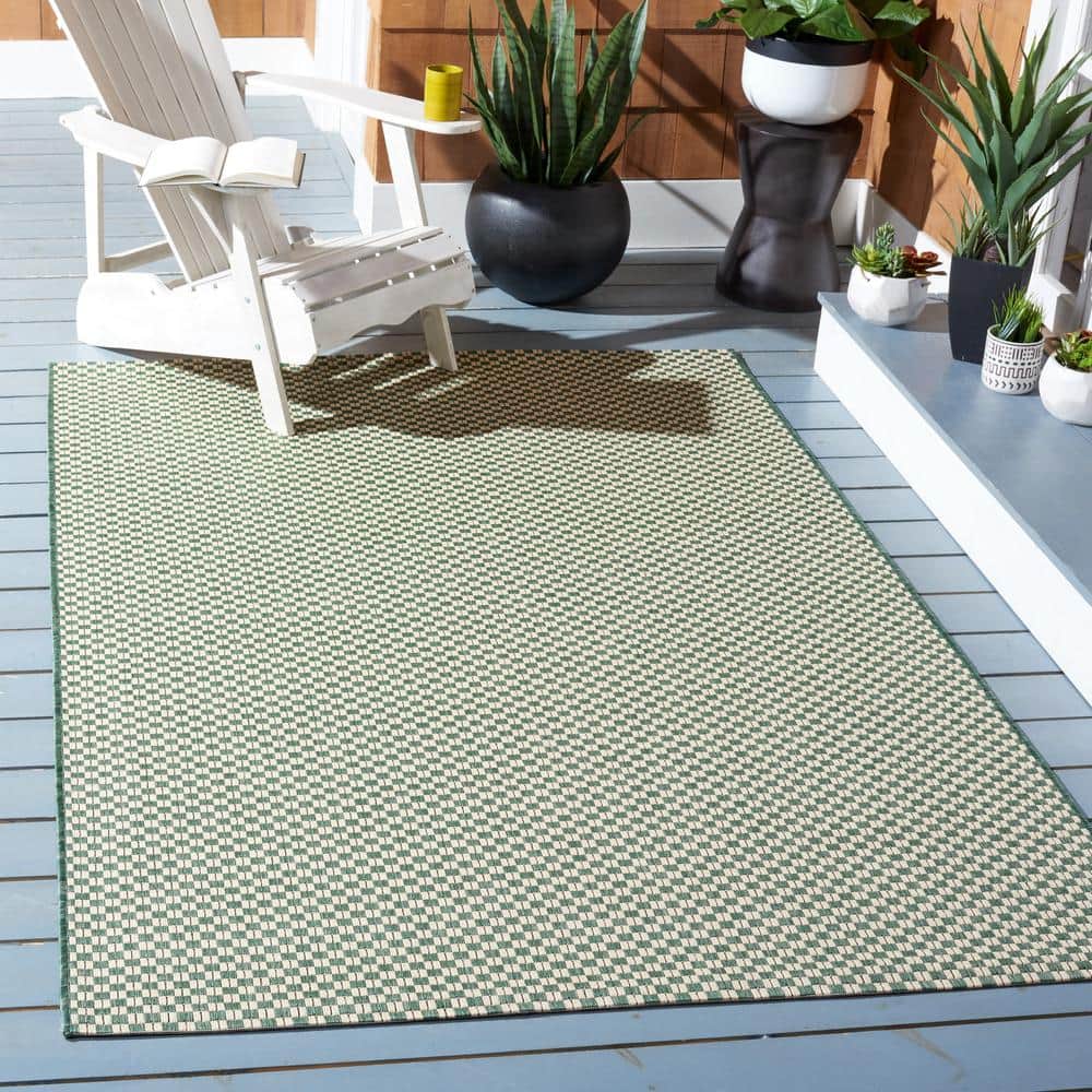 Courtyard Dark Green & Beige 47" Synthetic Rectangular Rug