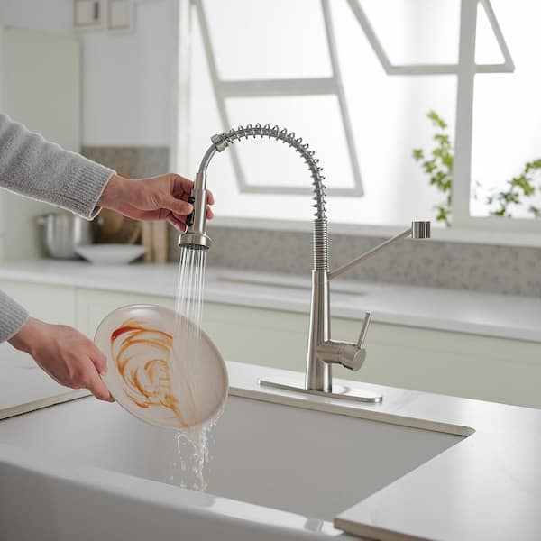 Single-Handle Pull-Down Sprayer 2 Spray High Arc Kitchen Faucet With Deck Plate in Brushed Nickel