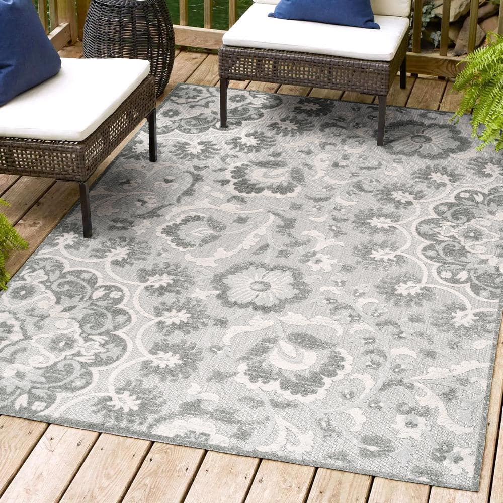 Modern Moroccan Medallion 4' x 6' Gray Synthetic Area Rug