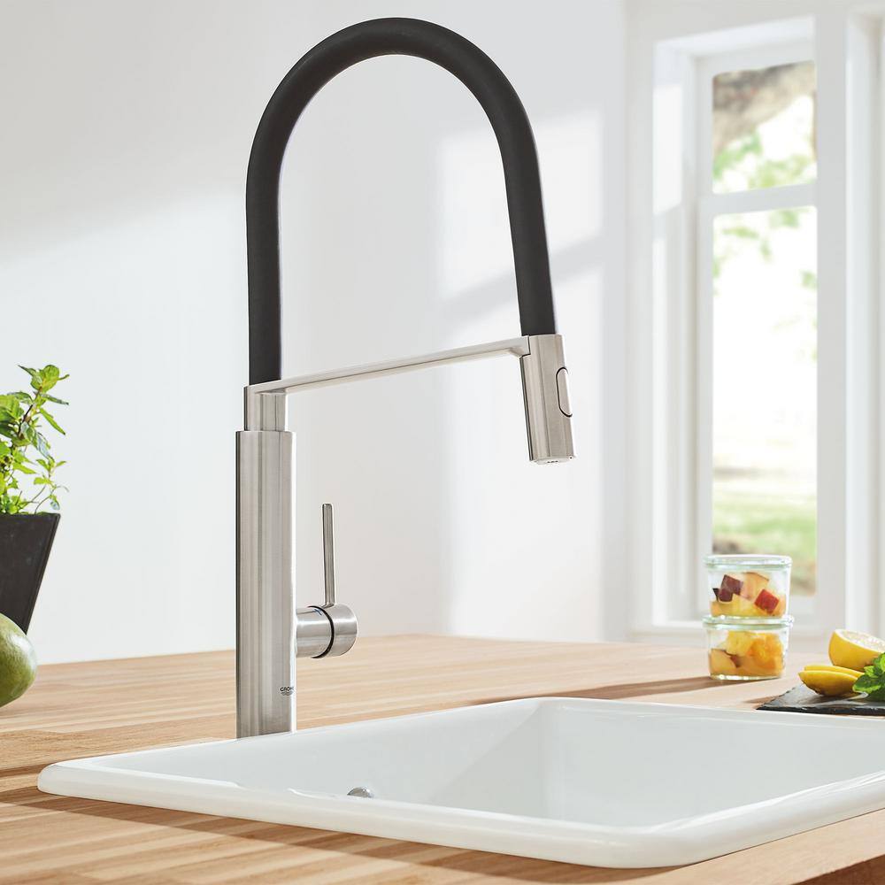 Stainless Steel Modern Kitchen Faucet with Pull-out Spray