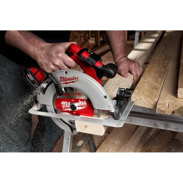 Milwaukee M18 Fuel Gen-2 18V Lithium-Ion Brushless Cordless Sawzall Reciprocating Saw and 7-1/4 in Circular Saw (2-Tool)