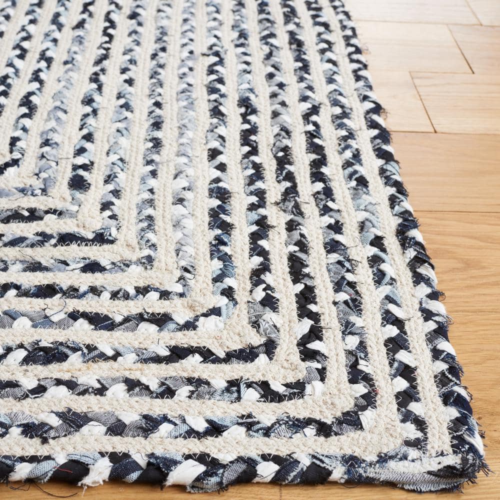 Handmade Black and Navy Cotton Braided 4' x 6' Area Rug