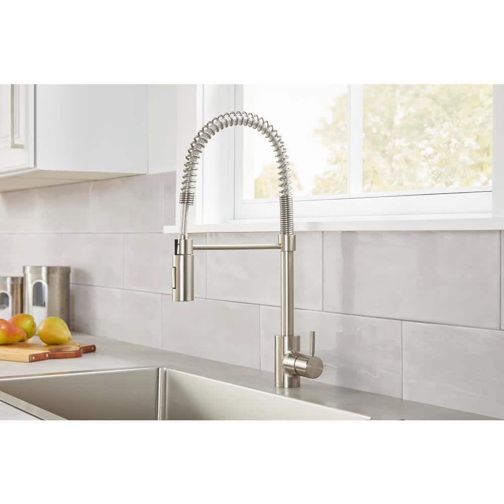 Stainless Steel Single Handle Pre-Rinse Kitchen Faucet with Pull-out Spray