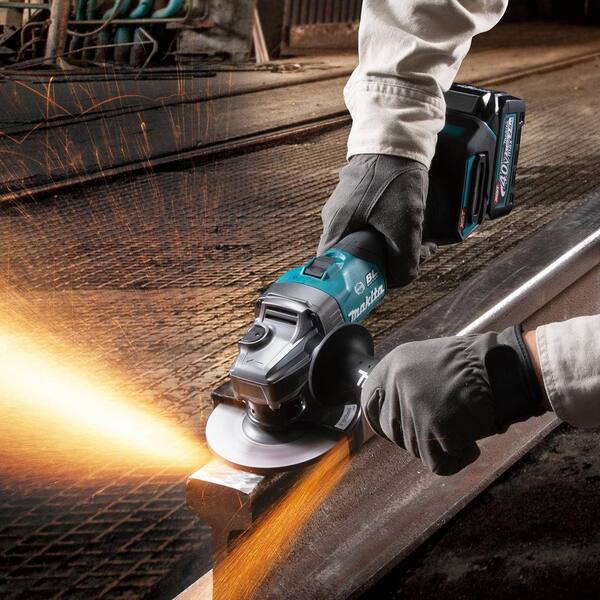 Makita 40V MAX XGT Cordless 4-1/2 in / 6 in Paddle Switch Angle Grinder 4Ah  Kit GAG14M1 from Makita - Acme Tools