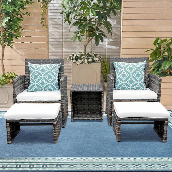 Freestyle 5-Piece Wicker Grey Outdoor Patio Conversation Set with Ottomans and Side Table, White Cushions
