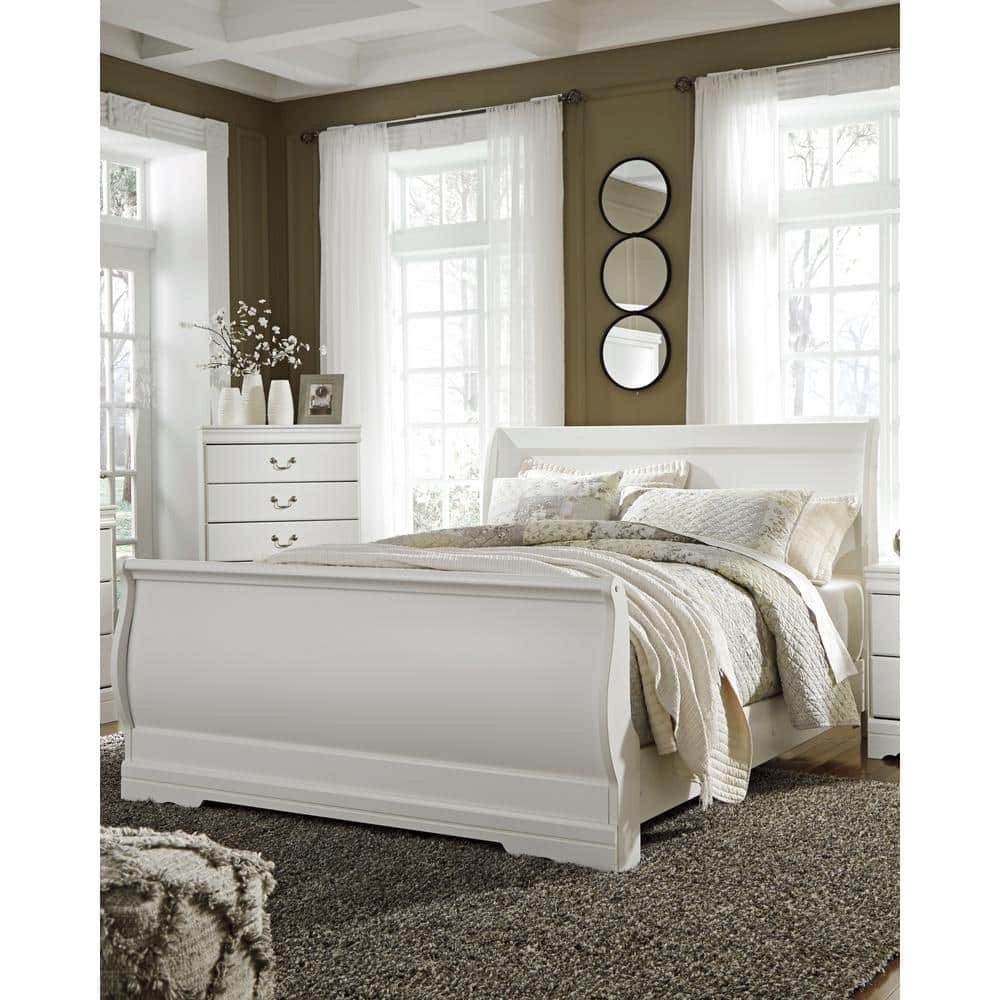 White Wood Queen Sleigh Bed with Sleigh Headboard