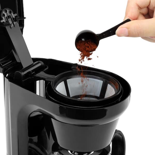 https://images.thdstatic.com/productImages/c4caf17c-689f-4c63-ae20-022a1d1477c2/svn/black-holstein-housewares-drip-coffee-makers-hh-0914701b-fa_600.jpg