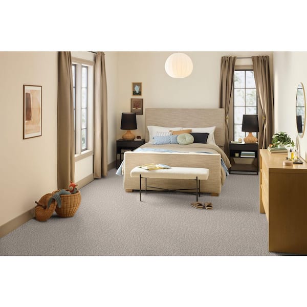 Radiant Comfort Gravity Gray 40 oz. SD Polyester Pattern Carpet- Installation Required