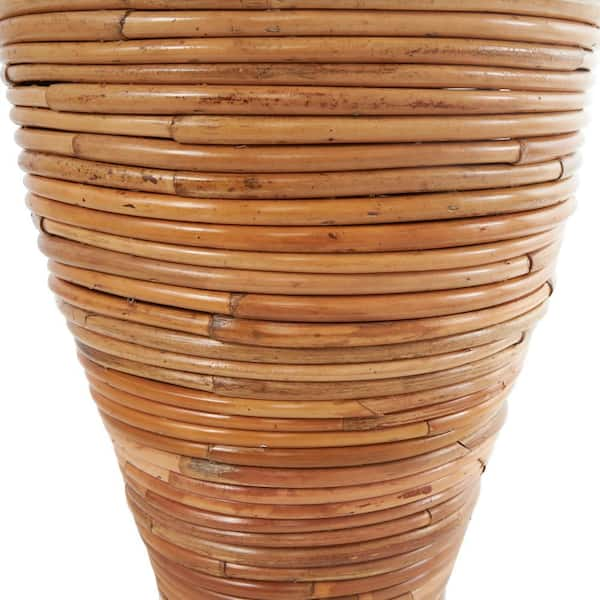 Litton Lane Brown Handmade Wrapped Tall Floor Seagrass Decorative Vase with  Open Framed Cream Bamboo Center 043001 - The Home Depot