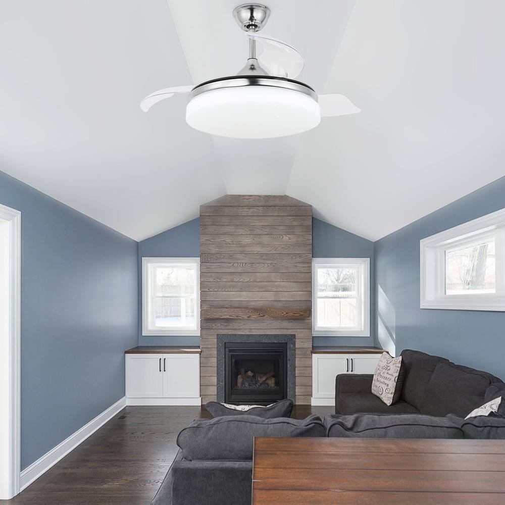 Have a question about Oaks Aura Utica 42" LED Indoor 6Speed Chrome