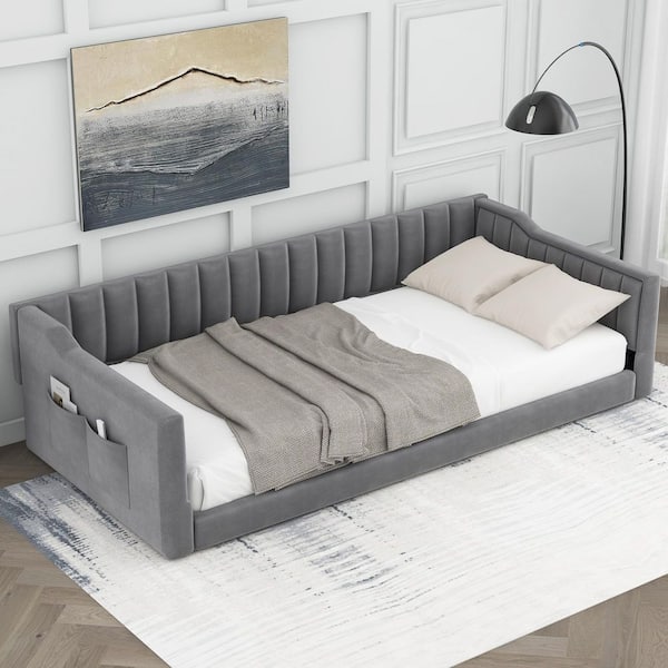 Harper & Bright Designs Gray Twin XL Wood Frame Velvet Upholstered Daybed with Side Storage Pocket, Slats
