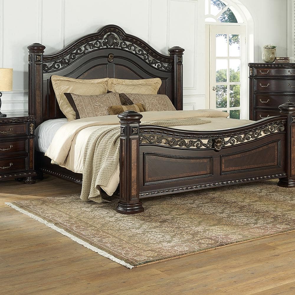 Monte Carlo Cocoa King Poster Bed with Gold Accents