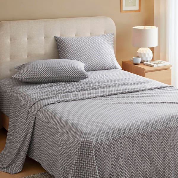Cozy Cotton Flannel 4-Piece Snowflake Cotton Queen Sheet Set