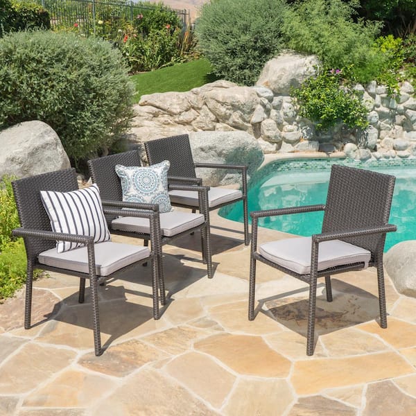 Unbranded Grey Wicker Armed Outdoor Dining Chair with Silver Cushions (4-Pack)