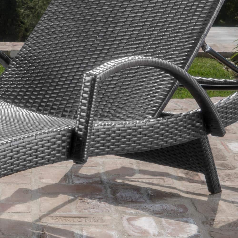 Gray Wicker Outdoor Chaise Lounge Set with Armrests and Side Table