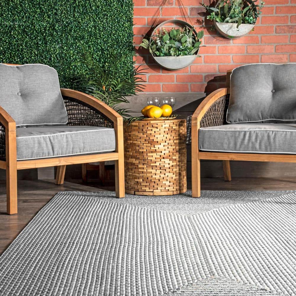 Light Gray Braided Square Synthetic 3' x 5' Indoor/Outdoor Rug