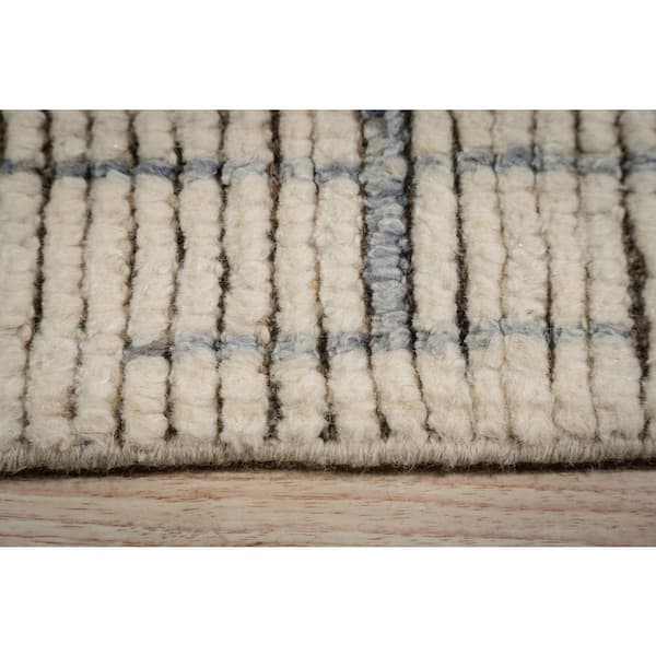 Ivory Contemporary Marrakech Hand-Knotted Wool Rug : Luxurious Handspun Area Rug for Stylish Home Dé, Area Rug