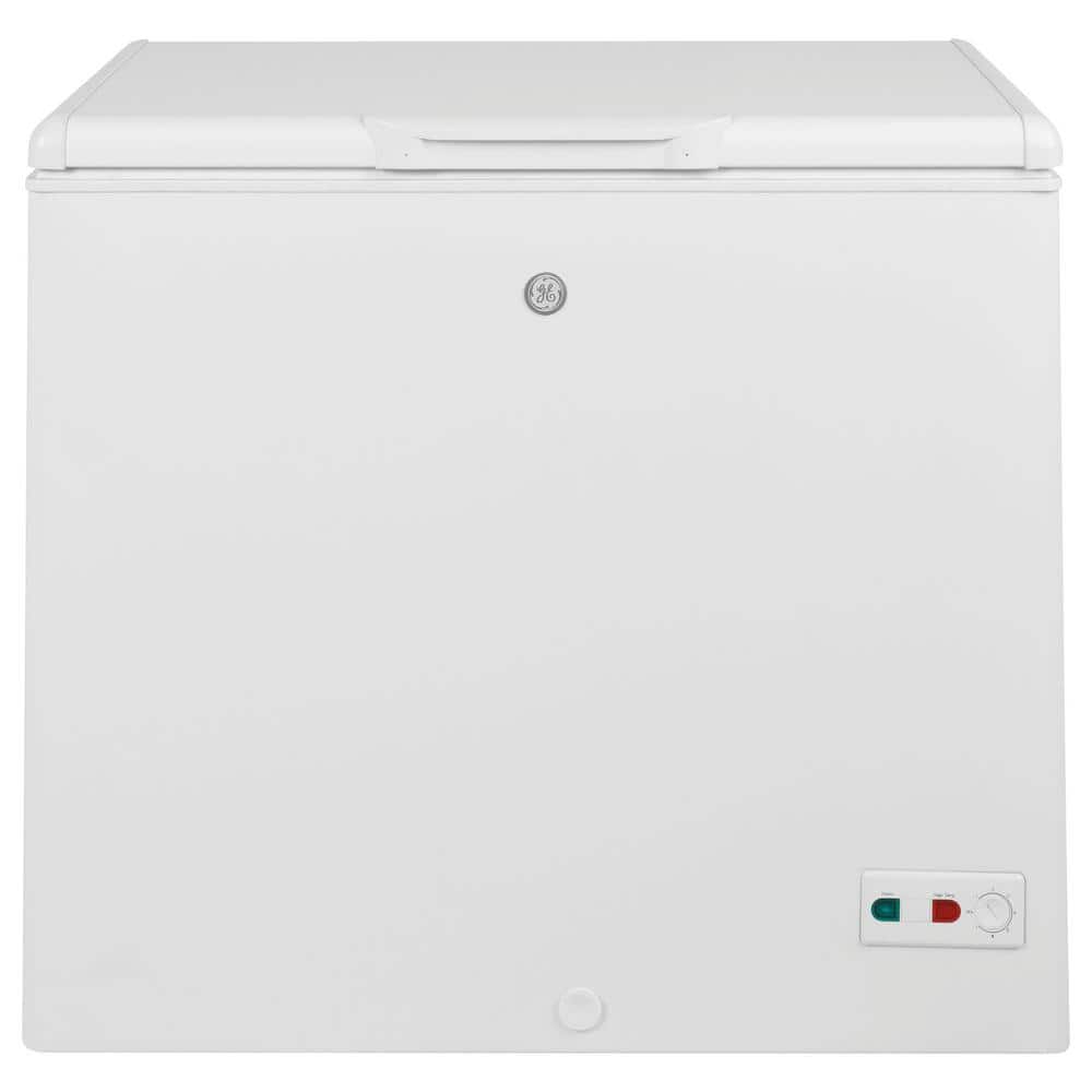 GE Garage Ready 8.8 cu. ft. Manual Defrost Chest Freezer in White FCM9SRWW  - The Home Depot