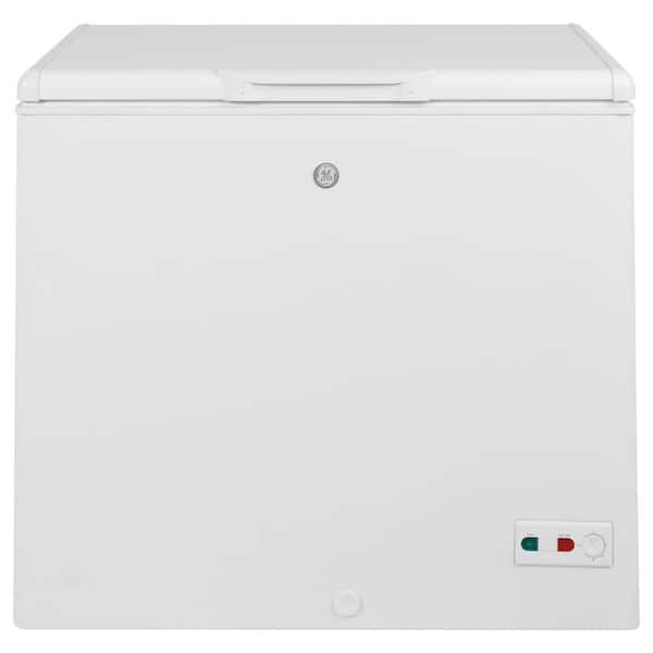 GE Garage Ready 8.8 cu. ft. Manual Defrost Chest Freezer in White