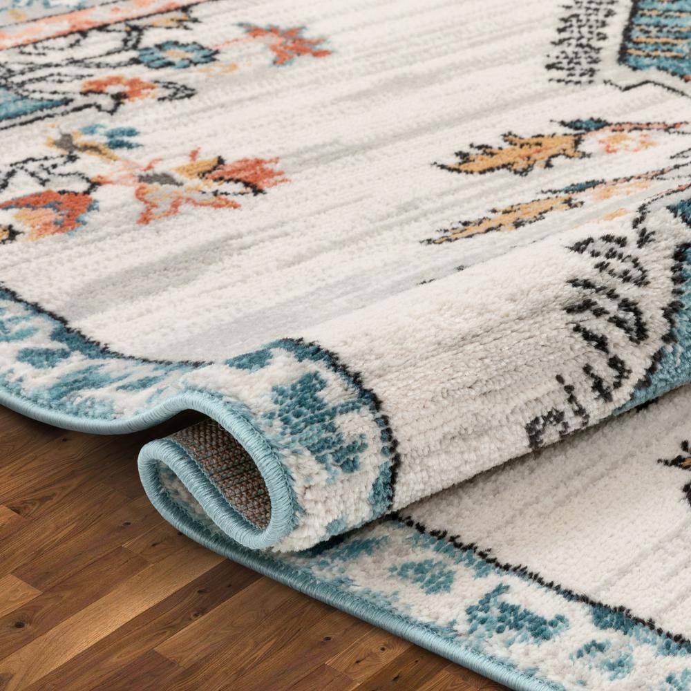 Oriental Blue Synthetic 5' x 7' Easy-Care Stain-Resistant Area Rug