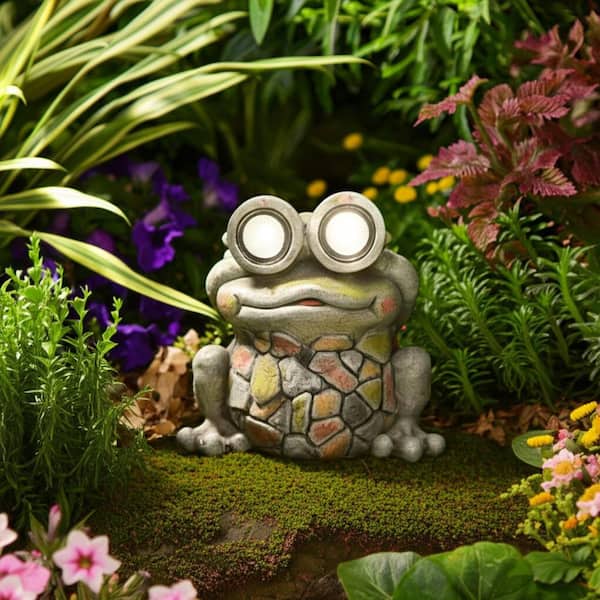 Liv & Skye Gray 11.75 in. x 12 in. Resin Frog with Solar Goggles
