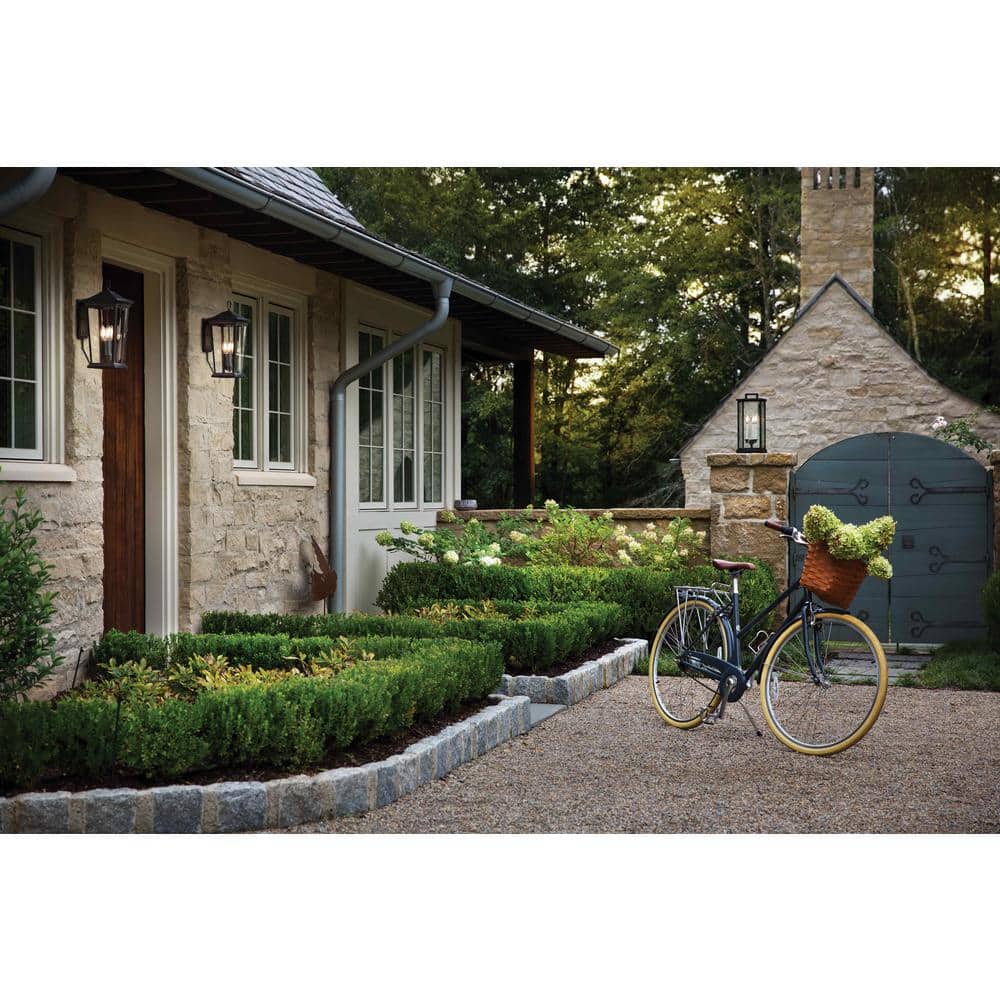 Bromley Elegance 2-Light Museum Black Outdoor Wall Lantern