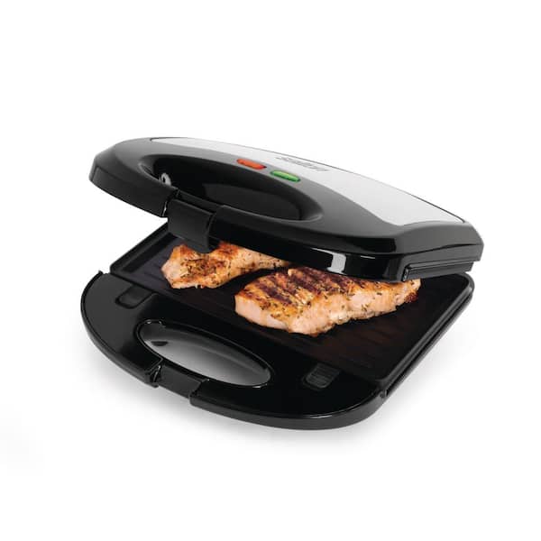 Cooks 3 in 1 Grill, Waffle, Sandwich Maker, Brand New In Box!