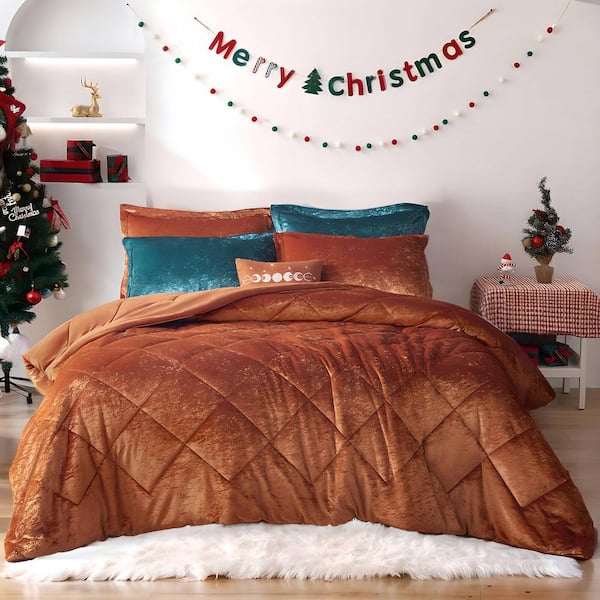Intelligent Design Isabel 4-Piece Rust Microfiber King/Cal King Duvet Cover Set