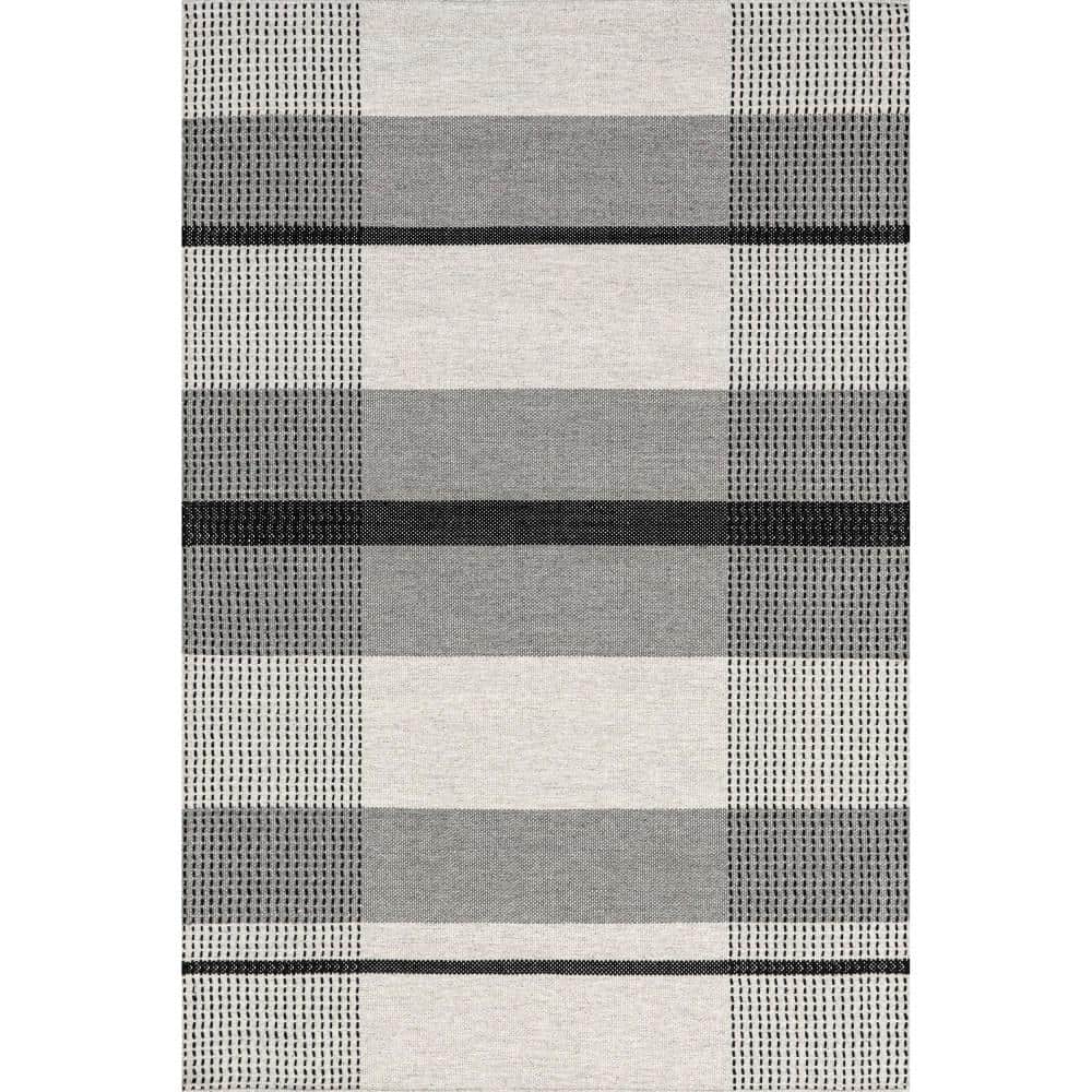 Gray and Black Plaid Wool Rectangular Area Rug 5' x 8'