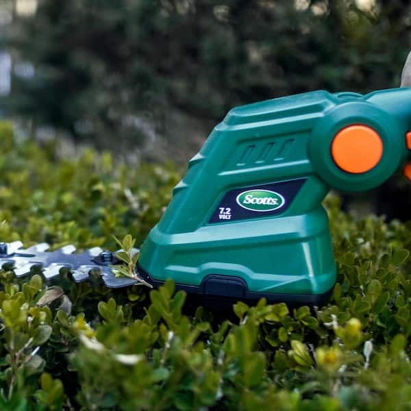 Green Scotts Outdoor Power Tools LSS10272PS 7.5-Volt Lithium-Ion Cordless Grass Shear/Shrub Trimmer with Wheeled Extension Handle 