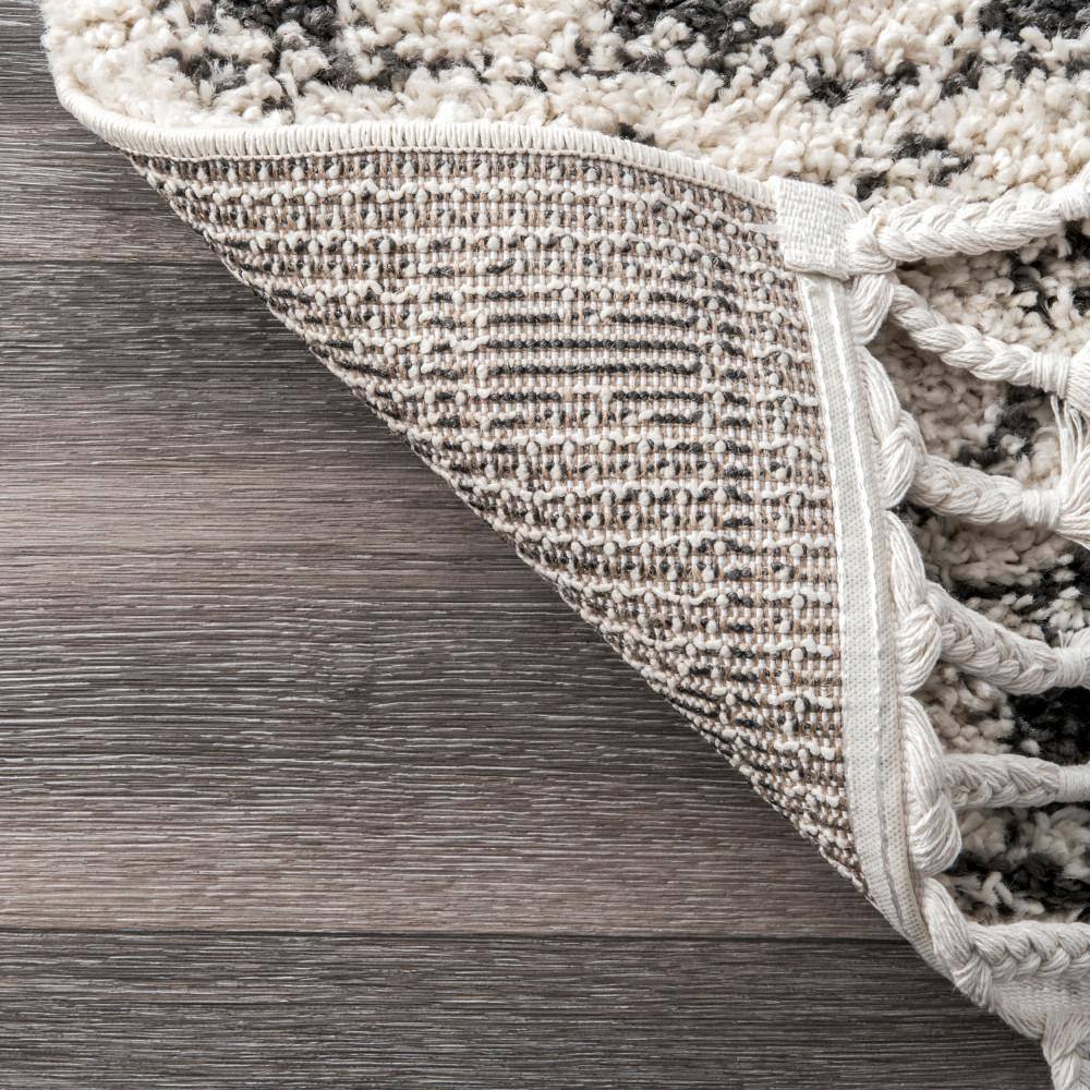 Nuloom Vasiliki Geometric 2x3 Accent Shag Indoor Area Rug for Living Room Bedroom Dining Room Nursery Entryway, Off White/Charcoal