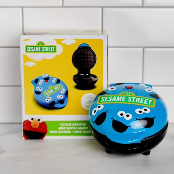 Uncanny Brands Cookie Monster Mini Waffle Maker - Sesame Street Kitchen Appliance - Blue