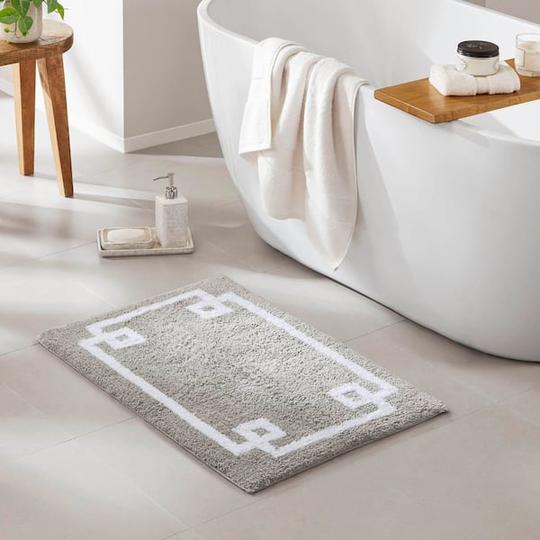 Madison Park Ethan 20 in. x 30 in. Grey Tufted Cotton Rectangle Bath Rug