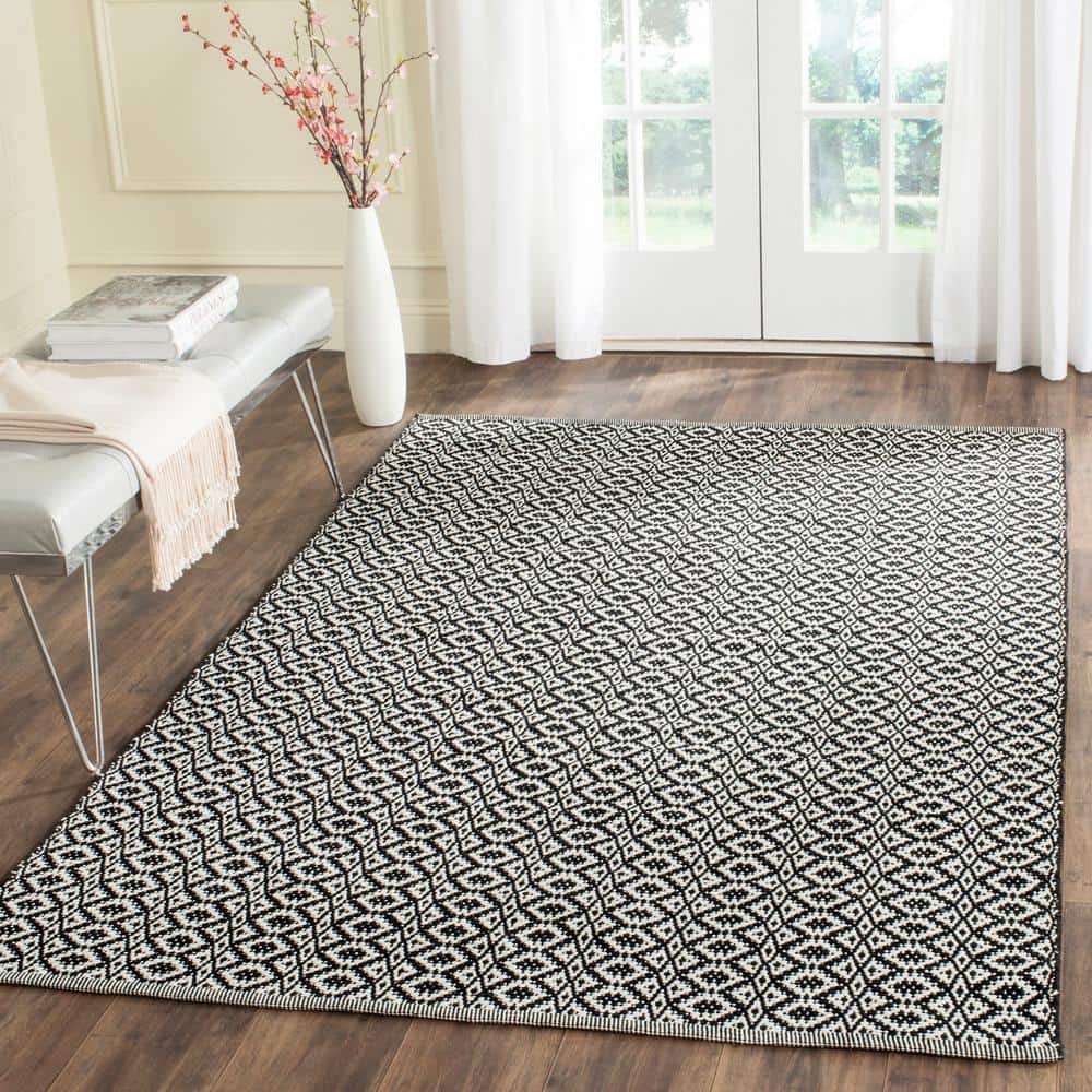 Ivory and Black Hand-Woven Cotton Wool Montauk Area Rug