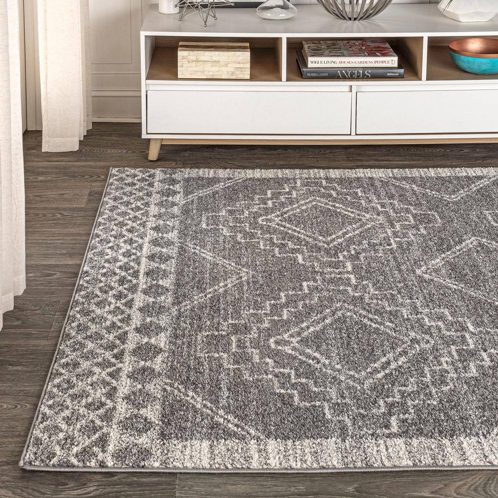 Reversible Geometric Gray Synthetic 3x5 Area Rug
